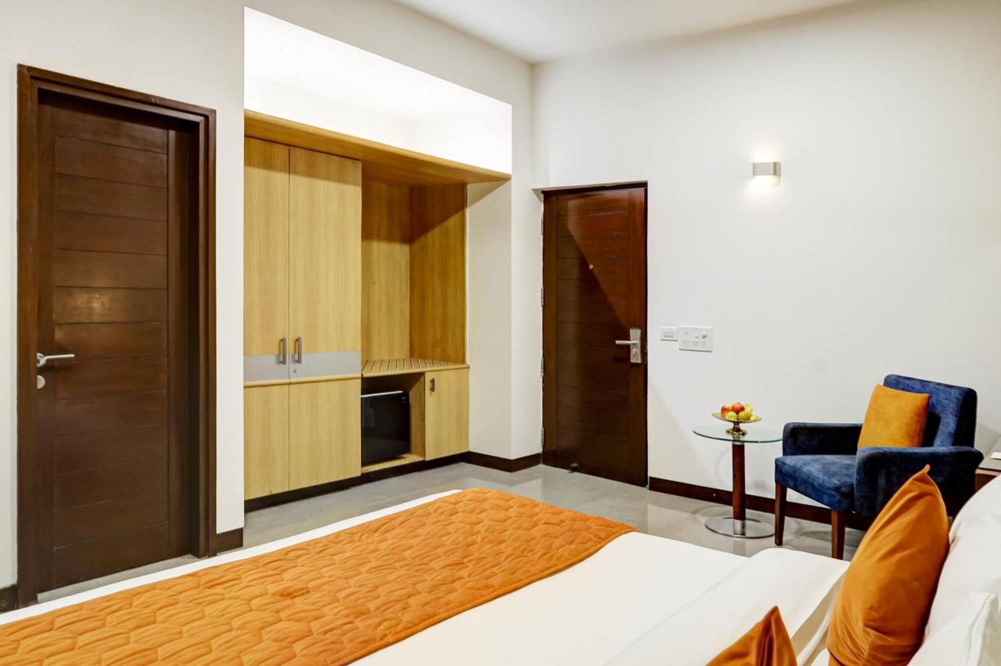 Hotel 91 Golf Course Road Gurgaon Zewnętrze zdjęcie