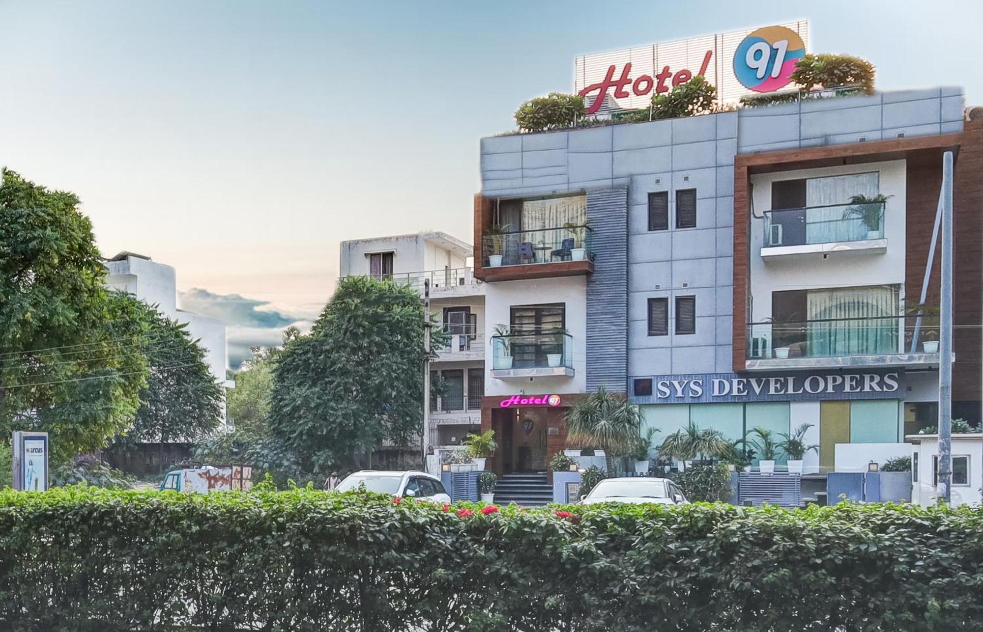 Hotel 91 Golf Course Road Gurgaon Zewnętrze zdjęcie